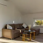Appartement Horizont 3-Bedroom Apartment With City View & Private Parking