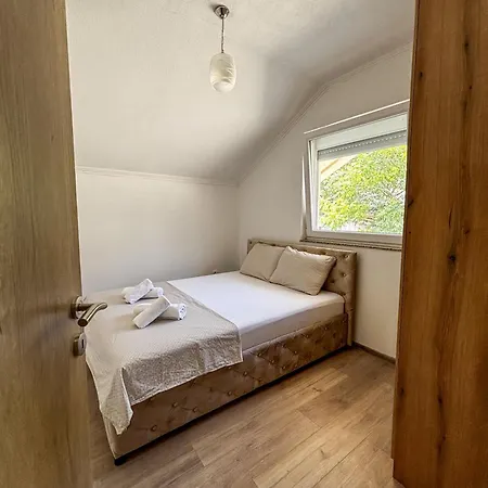 Apartman Horizont 3-bedroom With View & Private Parking *