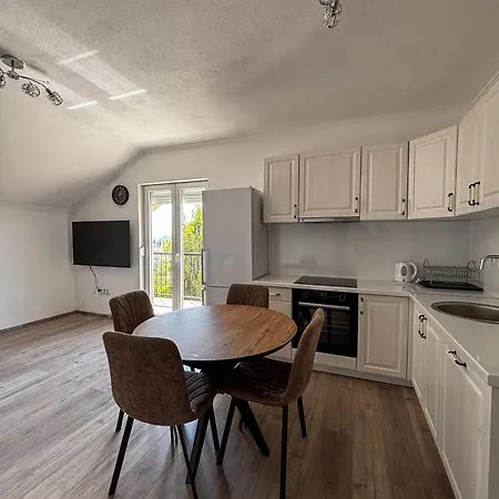 Apartamento Horizont 3-bedroom With View & Private Parking Mostar